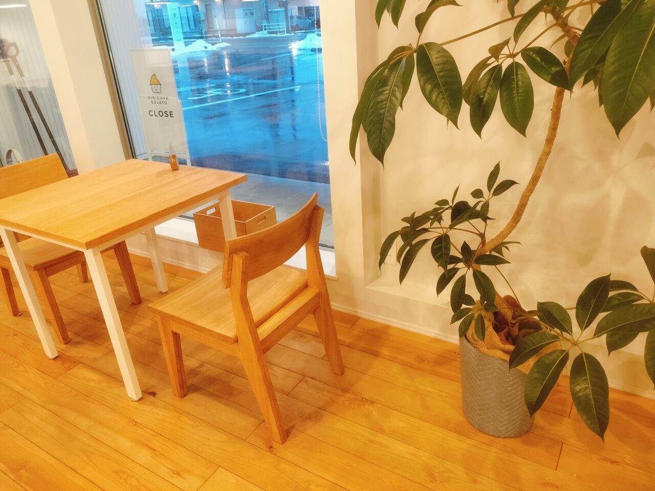 KIRICAFE & KIRIKAGUのカフェスペース