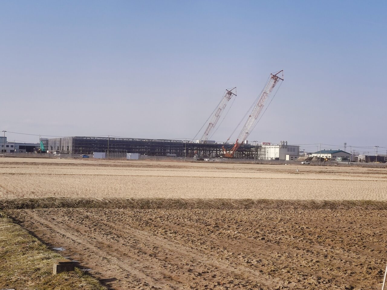 ナミックス新潟的場新工場
遠方撮影