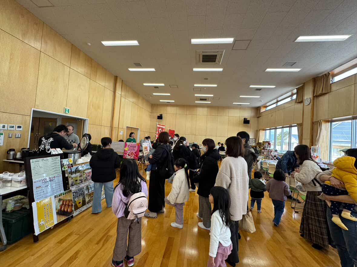 にしかんマルシェ会場の様子