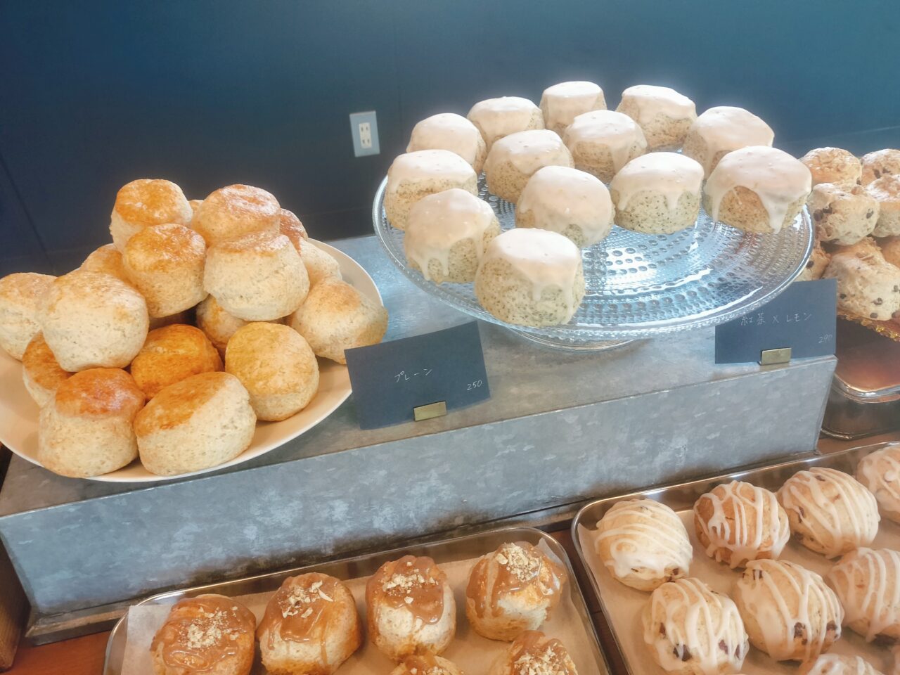 SCONE FACTORY GLASGOW店内商品