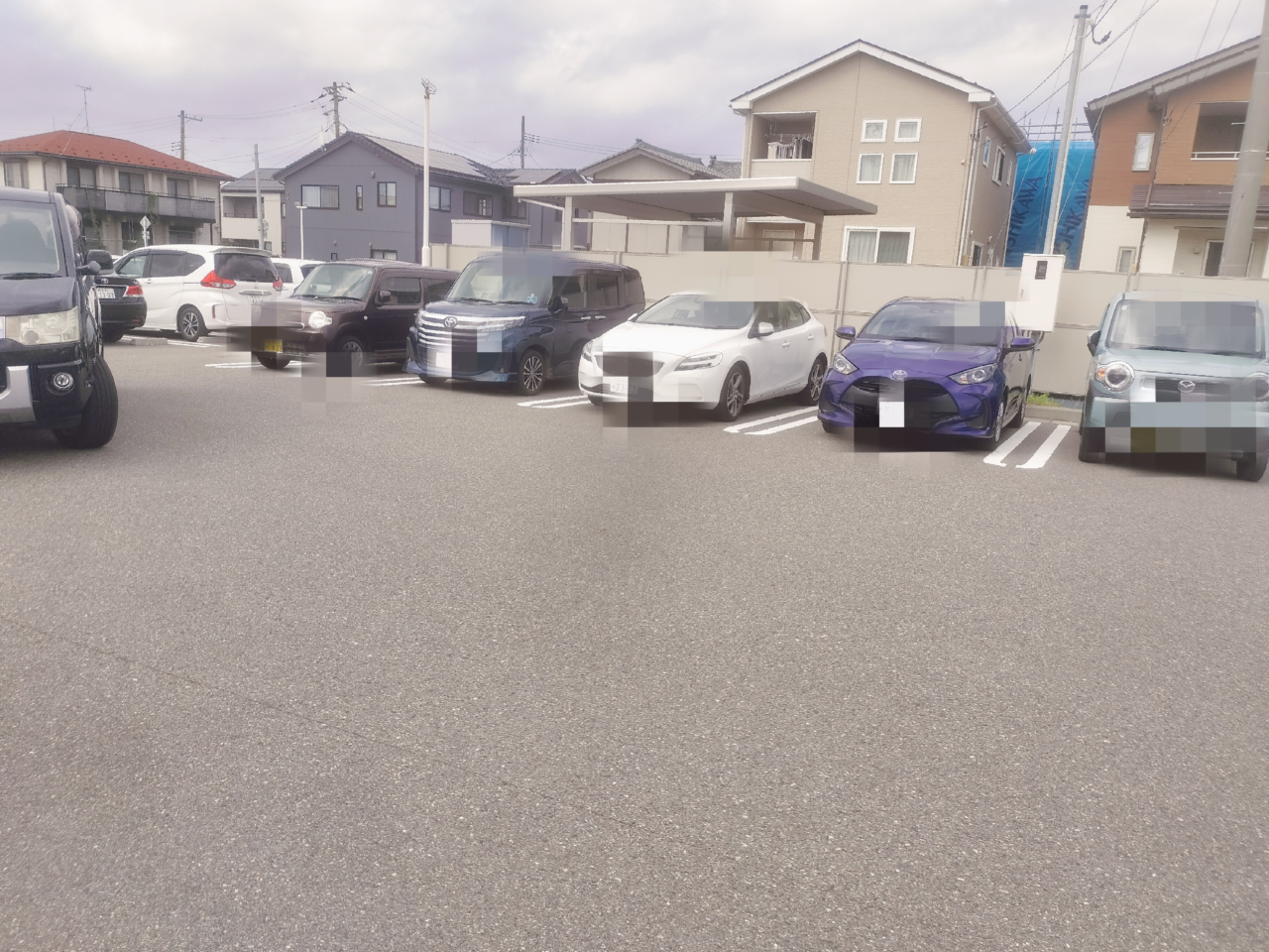 クスリのアオキ真砂店駐車場